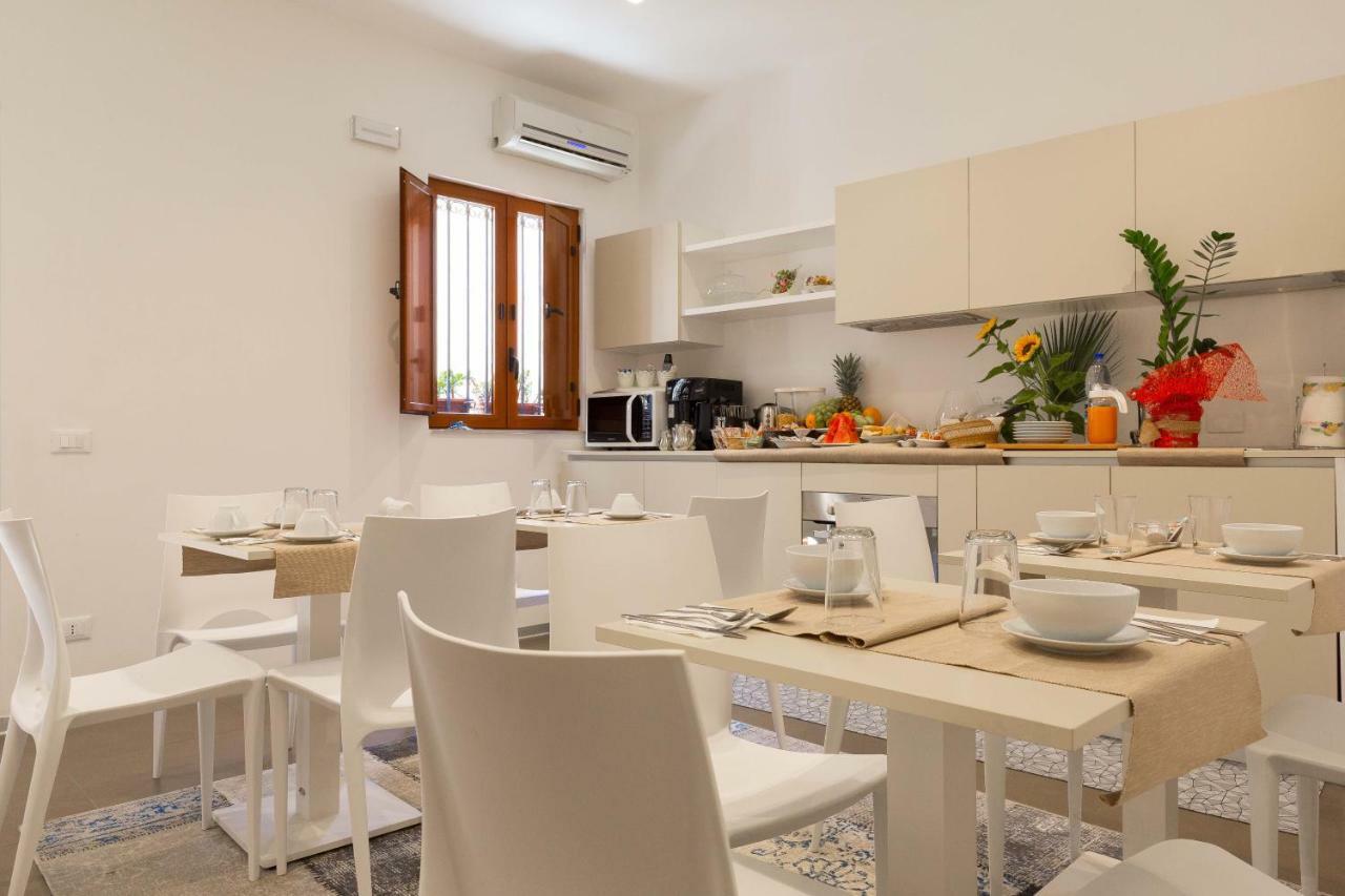 Home Sud Home Guest House 노토 외부 사진